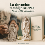 Escultura hecha a mano de la Virgen de Guadalupe