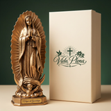 Escultura hecha a mano de la Virgen de Guadalupe